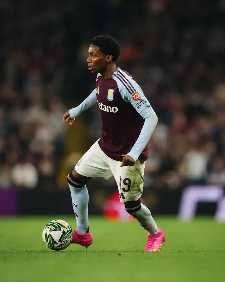 里程碑夜阿斯顿维拉遗憾出局；CBA季后赛赛后刷纪录；悬念犹存；资深球员宣示担当的简单介绍